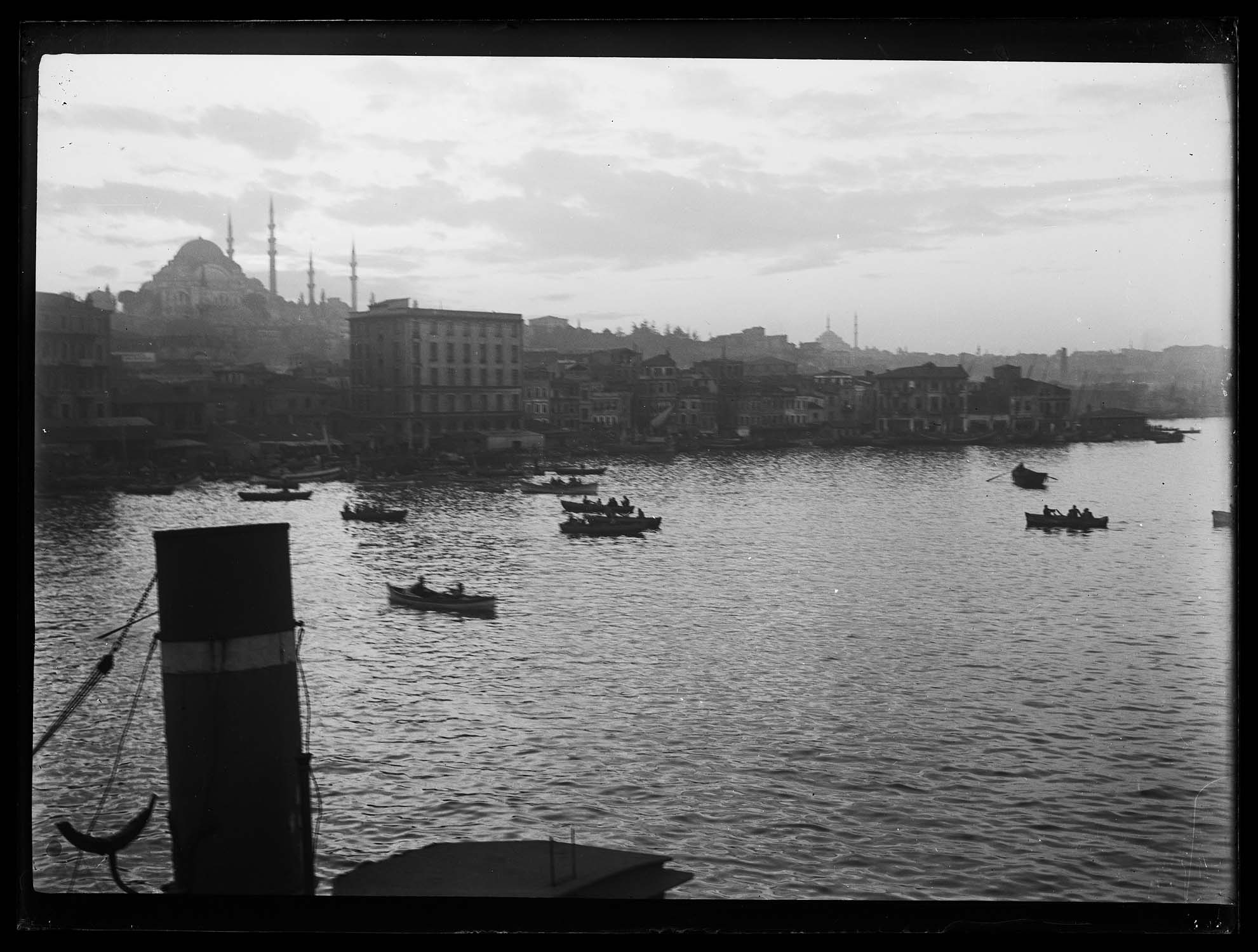 Vue d'ensemble, avec la mosquée Süleymaniye au second plan